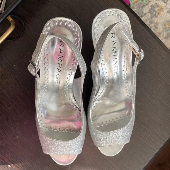 Silver Sparkly Peep Toe Heels (7) - Picture 4 of 6